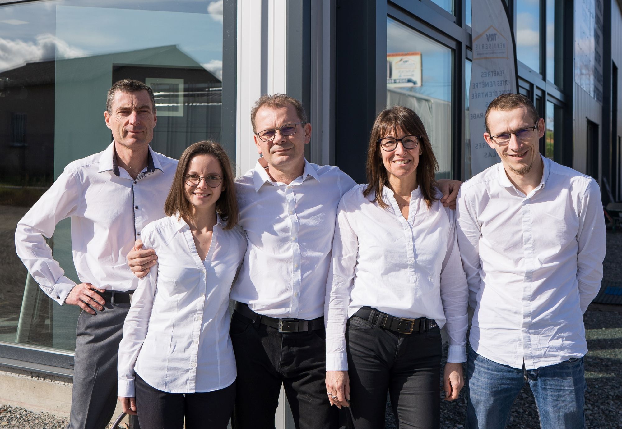 UNE �QUIPE DE SP�CIALISTE